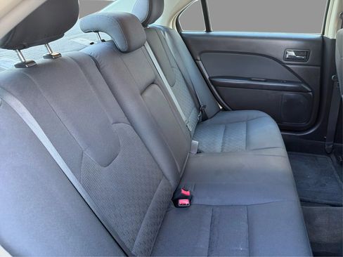 Used 2011 Ford Fusion SE w/ 202A Rapid Spec Order Code FWD image 27