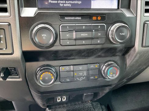 Used 2019 Ford F250 XL w/ STX Appearance Package AWD/4WD image 30