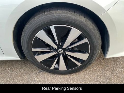 Used 2022 Nissan Altima 2.5 SV FWD image 6