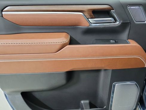 Certified 2024 GMC Sierra 2500 Denali Ultimate image 17