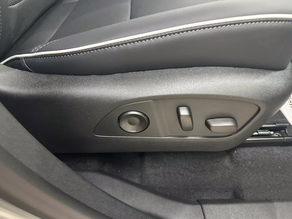 New 2027 Buick Enclave Sport Touring w/ Power Package AWD/4WD image 18