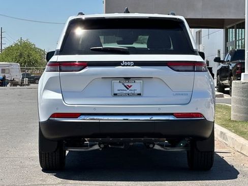 New 2025 Jeep Grand Cherokee Laredo X image 8