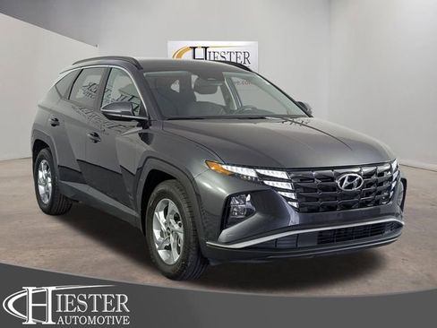 Used 2022 Hyundai Tucson SEL FWD image 1