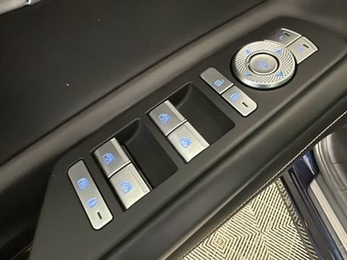 Used 2023 Genesis GV80 3.5T w/ Advanced Package AWD/4WD image 10