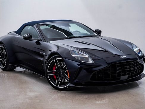 New 2026 Aston Martin V8 Vantage S image 7