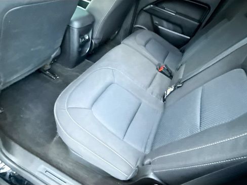 Used 2016 Chevrolet Colorado LT w/ LT Convenience Package RWD image 28