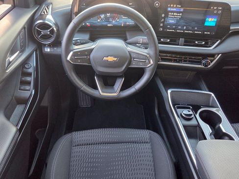 Used 2026 Chevrolet Equinox LT FWD image 14