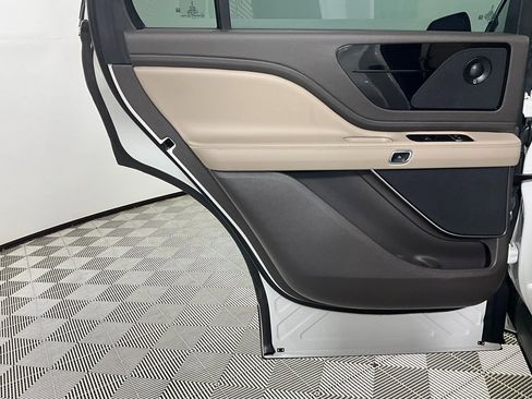 Certified 2023 Lincoln Aviator Reserve image 26