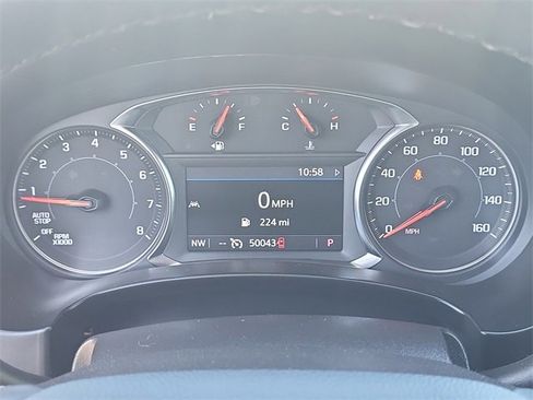 Used 2024 GMC Terrain SLT image 12