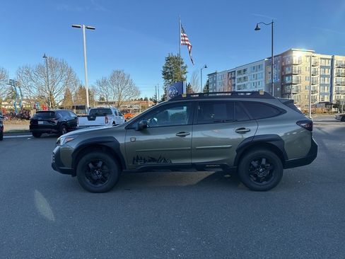 Used 2023 Subaru Outback Wilderness image 2