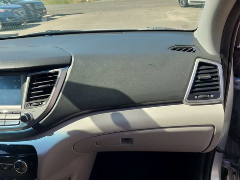 Used 2018 Hyundai Tucson SEL FWD image 16