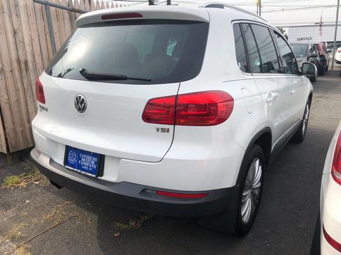 Used 2016 Volkswagen Tiguan SE image 6
