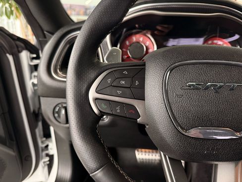 Used 2016 Dodge Challenger SRT Hellcat image 43