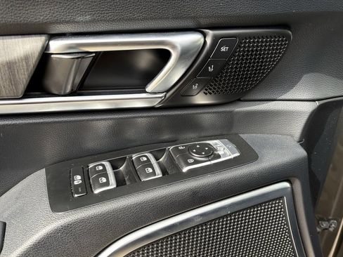 Used 2023 Kia Telluride SX Prestige image 11