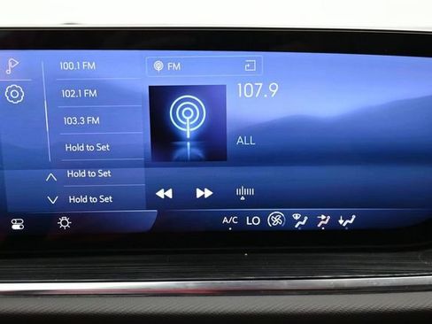 Used 2024 Buick Envision Preferred AWD/4WD image 18