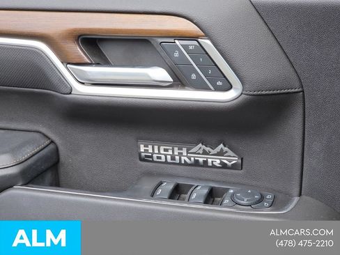 Used 2024 Chevrolet Silverado 1500 High Country w/ Midnight Edition AWD/4WD image 26