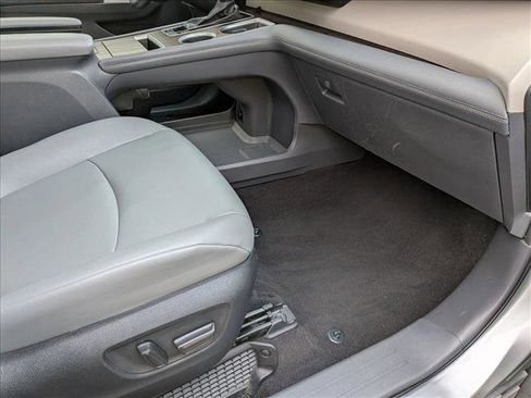 Used 2024 Toyota Sienna XLE image 16