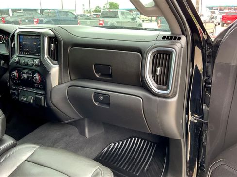 Used 2020 Chevrolet Silverado 1500 LT w/ Texas Edition image 18