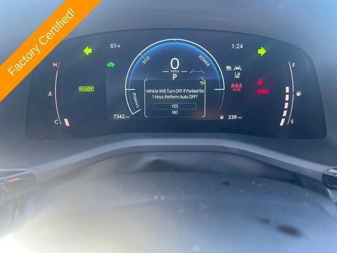 Used 2025 Toyota Camry SE image 17