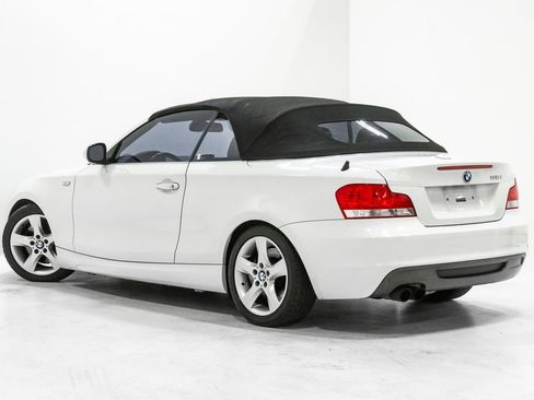 Used 2011 BMW 135i Convertible RWD image 21