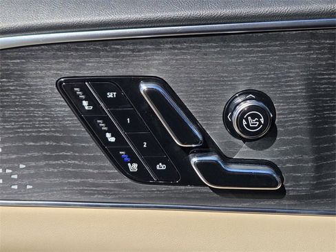 New 2026 Cadillac Lyriq V image 20