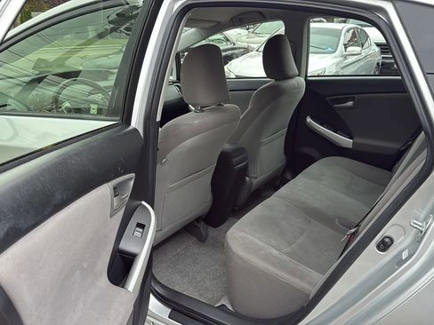 Used 2013 Toyota Prius Two image 27