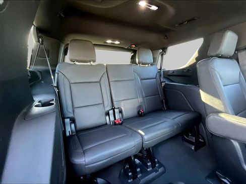 Used 2022 Chevrolet Tahoe Z71 w/ Luxury Package image 27