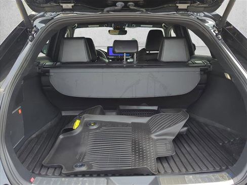 Certified 2024 Toyota Venza XLE AWD/4WD image 24