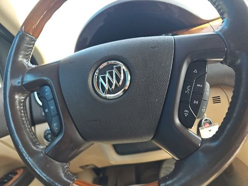 Used 2011 Buick Enclave CXL AWD/4WD image 16