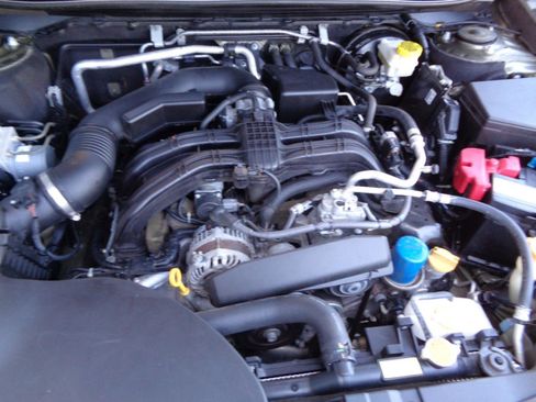 Used 2021 Subaru Outback Limited AWD/4WD image 17