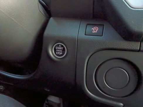 Used 2025 Nissan Frontier SV w/ SV Convenience Package RWD image 20