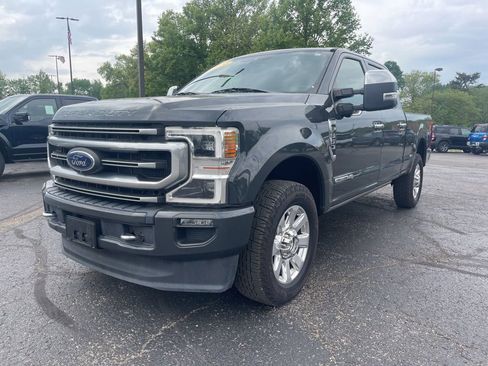 Used 2021 Ford F350 Platinum AWD/4WD image 2