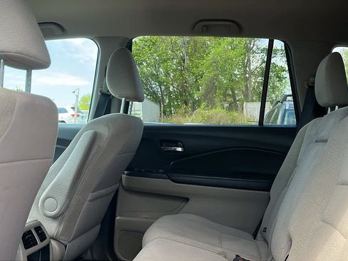 Used 2016 Honda Pilot LX image 25