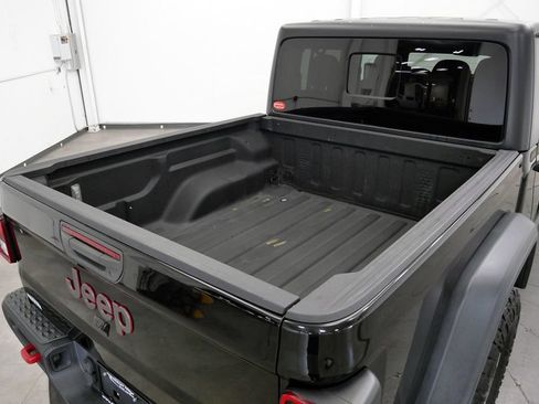 Used 2020 Jeep Gladiator Rubicon AWD/4WD image 38