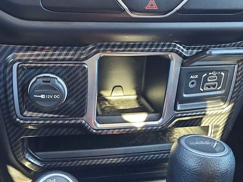 Used 2020 Jeep Gladiator Sport w/ Trailer Tow Package image 28