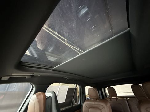 Used 2024 Lincoln Aviator Reserve w/ Equipment Group 201A RWD image 17