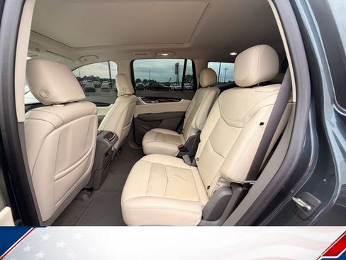 Used 2021 Cadillac XT6 Premium Luxury AWD/4WD image 6
