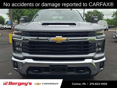 Used 2025 Chevrolet Silverado 2500 LT w/ Convenience Package AWD/4WD image 2