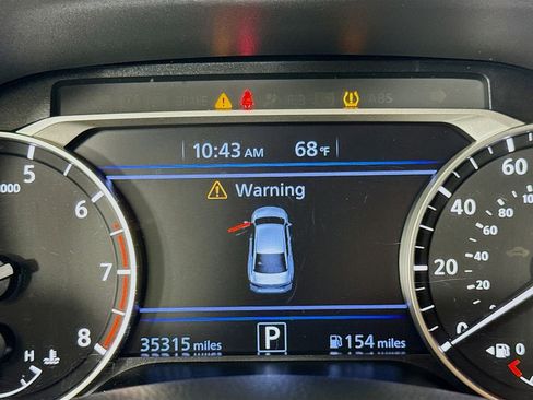 Used 2025 Nissan Altima 2.5 SV FWD image 15