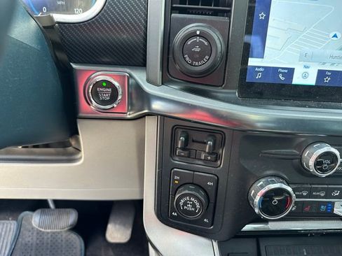 Used 2022 Ford F150 Limited image 20