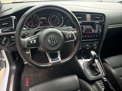 Used 2021 Volkswagen GTI Autobahn FWD image 8
