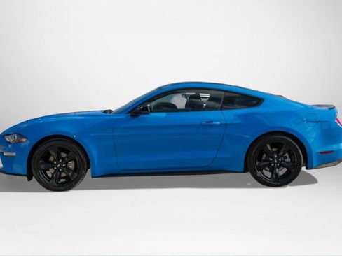 Used 2022 Ford Mustang Premium w/ Equipment Group 201A image 7