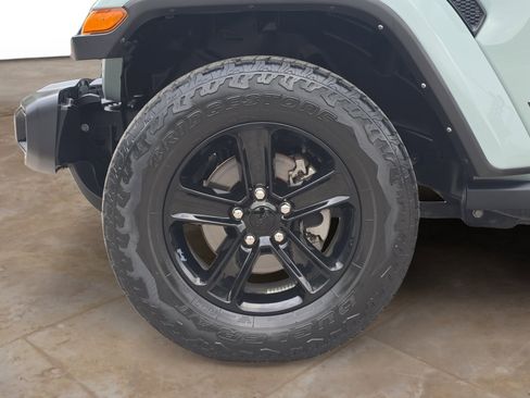 Certified 2023 Jeep Wrangler Unlimited Sahara image 29