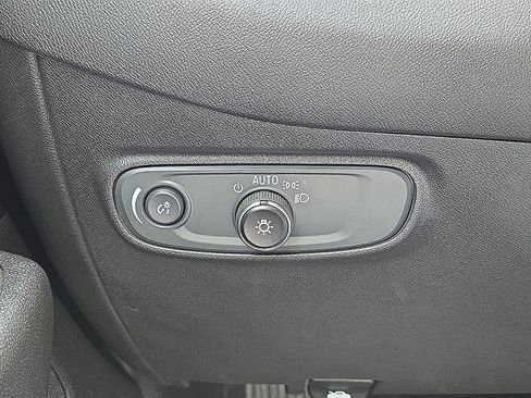 Used 2024 Chevrolet Equinox LT AWD/4WD image 26