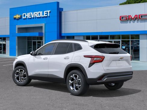 New 2026 Chevrolet Trax LT w/ Driver Confidence Package image 27