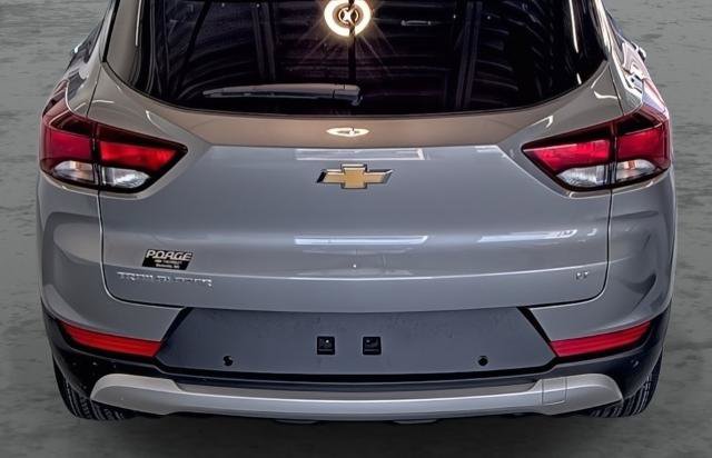 New 2026 Chevrolet TrailBlazer LT w/ Convenience Package FWD image 11