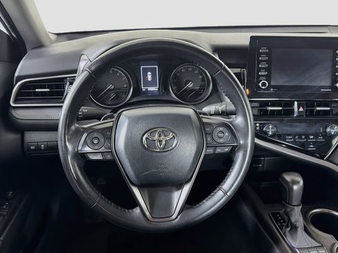 Used 2024 Toyota Camry SE FWD image 17