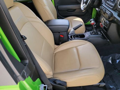 Used 2019 Jeep Wrangler Rubicon AWD/4WD image 16