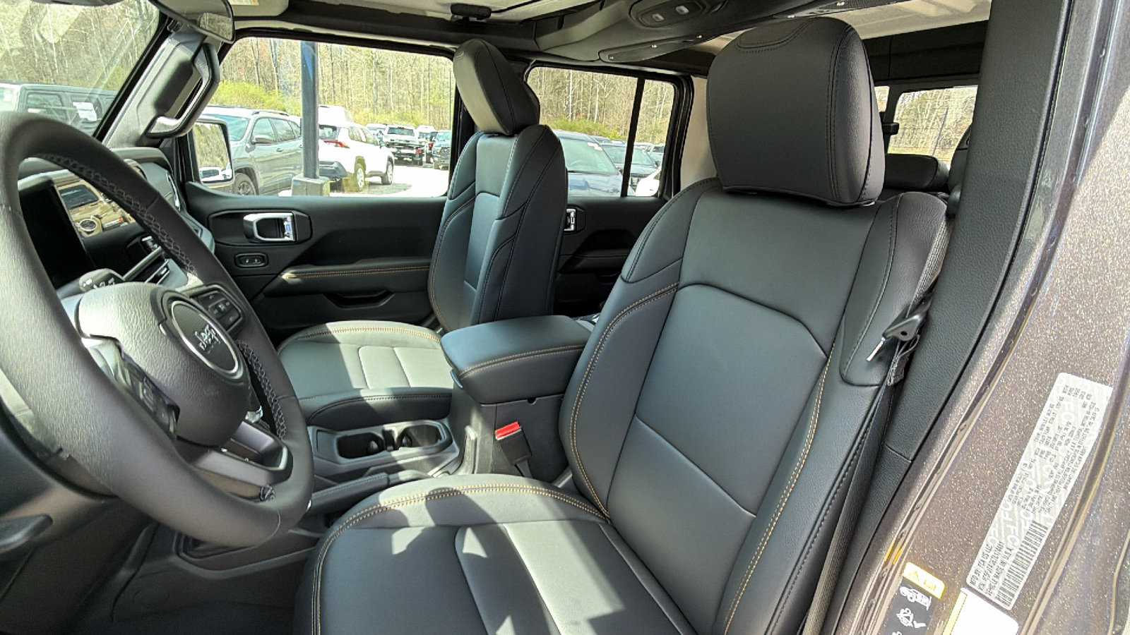New 2026 Jeep Gladiator Sport AWD/4WD image 17