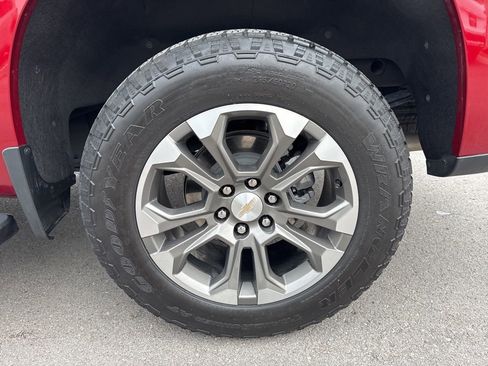 Used 2024 Chevrolet Silverado 1500 High Country image 31